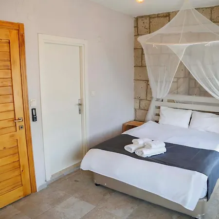 Ivy House Loca Bed and Breakfast Αλακάτι