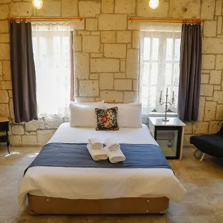 Ivy House Loca Bed and Breakfast 2*